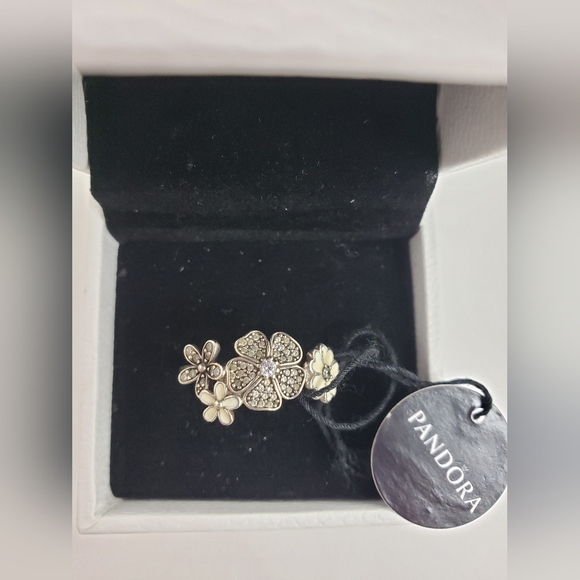 PANDORA Shimmering Bouquet .925 Sterling Silver Ring - Picture 11 of 13